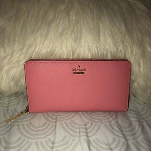 Kate Spade ♠️ Leather Wallet